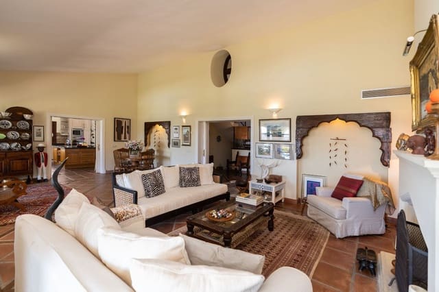 3 soverom Villa til salgs i Benahavís med svømmebasseng garasje - € 1 950 000 (Ref: 7685071)