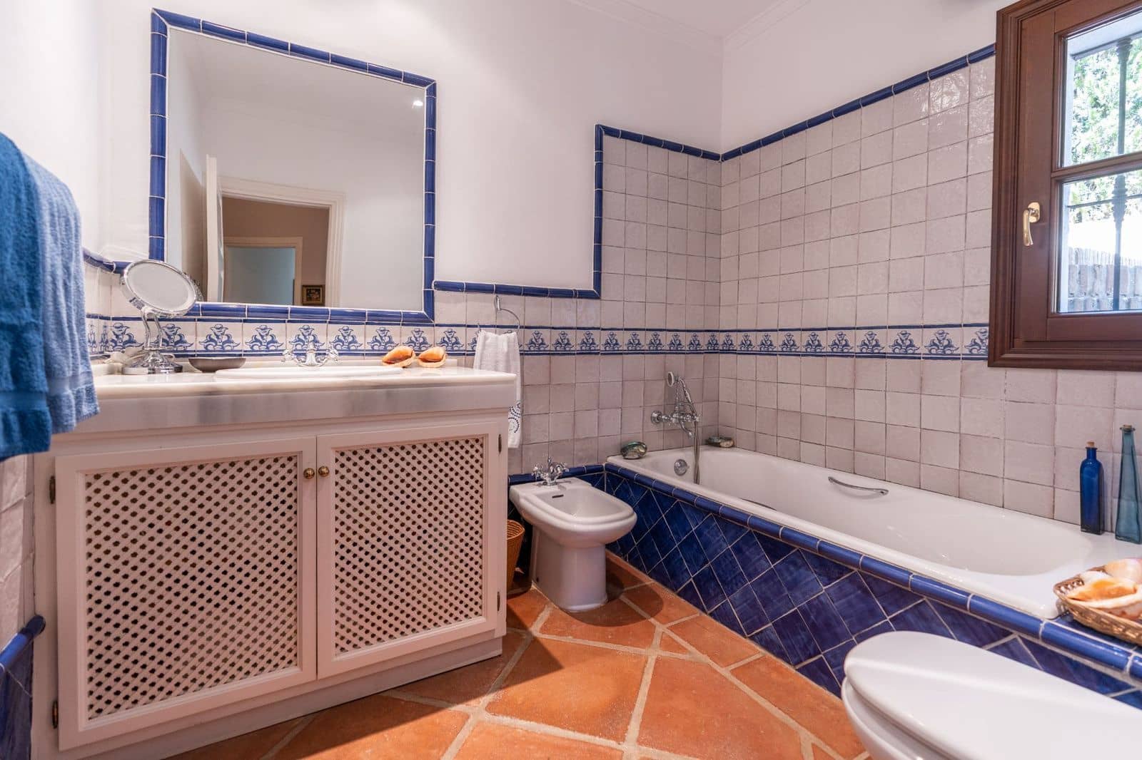 3 soverom Villa til salgs i Benahavis med svømmebasseng garasje - € 1 950 000 (Ref: 7685071)