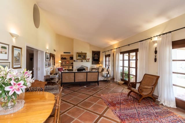 3 soverom Villa til salgs i Benahavís med svømmebasseng garasje - € 1 950 000 (Ref: 7685071)