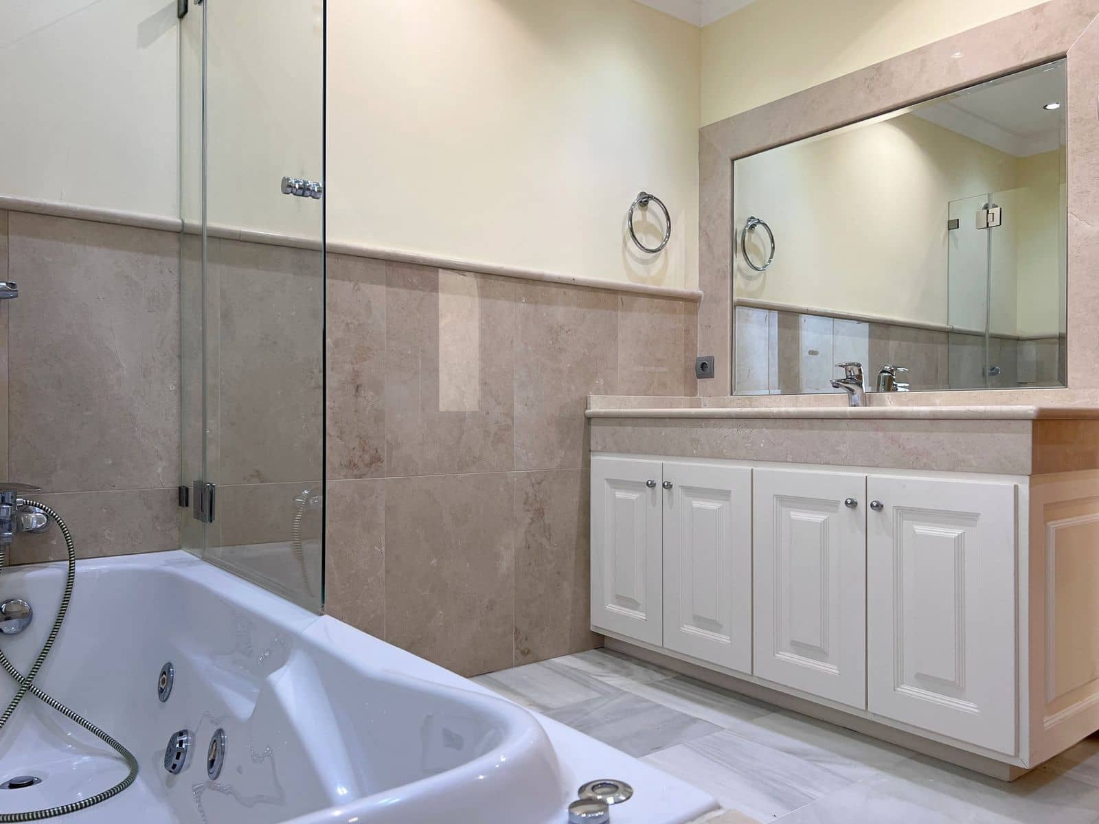 5 soveværelse Villa til salg i El Paraiso med swimmingpool garage - € 1.699.000 (Ref: 7694445)