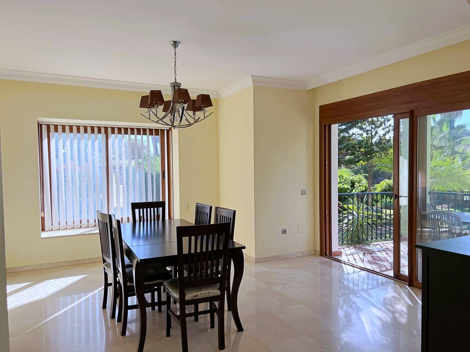 5 soveværelse Villa til salg i El Paraiso med swimmingpool garage - € 1.699.000 (Ref: 7694445)