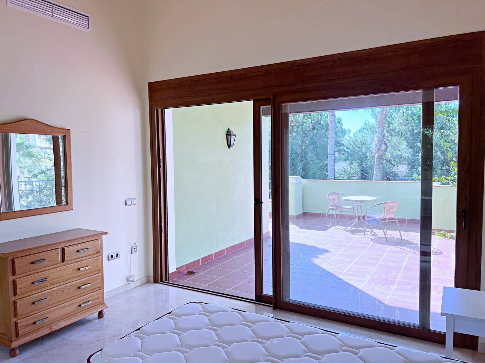 5 soveværelse Villa til salg i El Paraiso med swimmingpool garage - € 1.699.000 (Ref: 7694445)