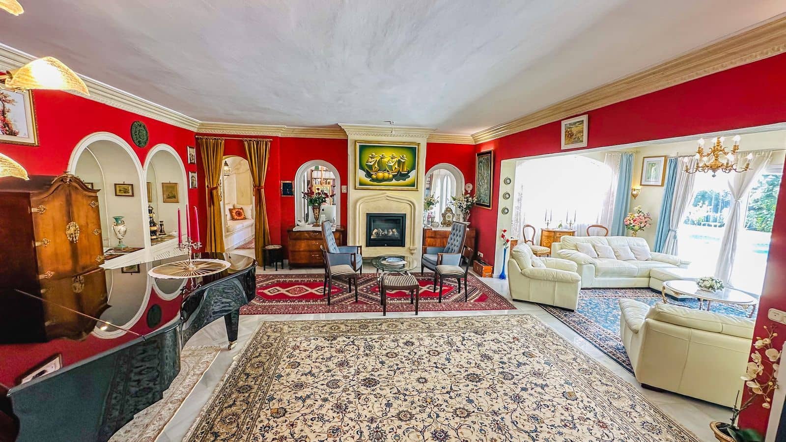 4 soverom Villa til salgs i El Paraiso med svømmebasseng garasje - € 1 980 000 (Ref: 7698981)