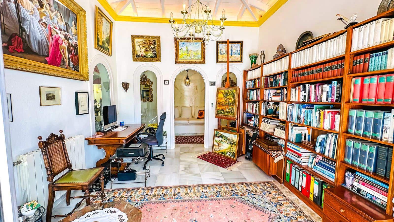 4 soverom Villa til salgs i El Paraiso med svømmebasseng garasje - € 1 980 000 (Ref: 7698981)