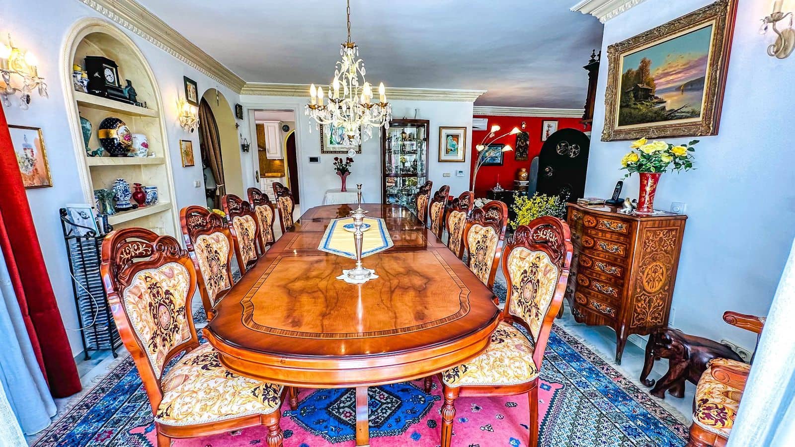 4 soverom Villa til salgs i El Paraiso med svømmebasseng garasje - € 1 980 000 (Ref: 7698981)