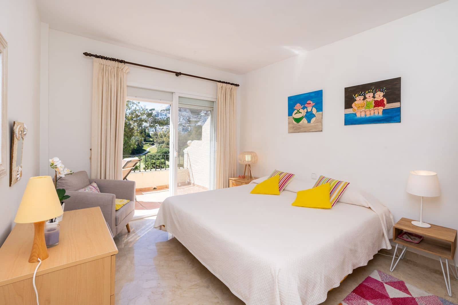 4 soveværelse Villa til salg i La Quinta med swimmingpool garage - € 840.000 (Ref: 7698983)