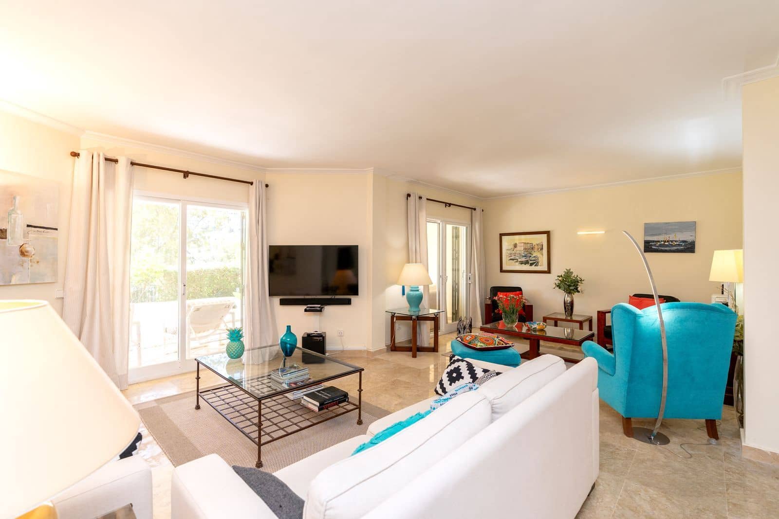 4 soveværelse Villa til salg i La Quinta med swimmingpool garage - € 840.000 (Ref: 7698983)