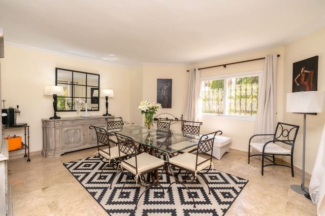 4 slaapkamer Villa te koop in La Quinta, Benahavís met zwembad garage - € 840.000 (Ref: 7698983)