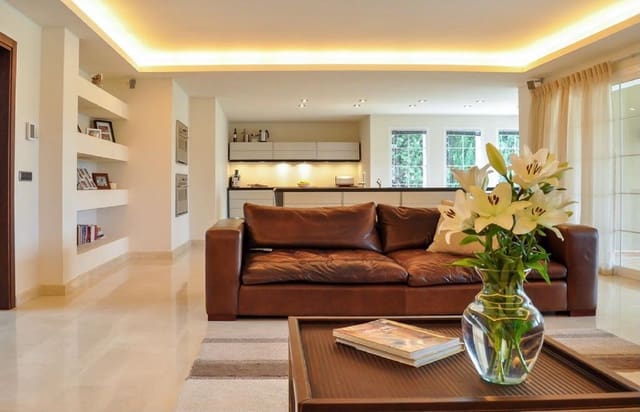 4 soveværelse Villa til salg i Mijas Golf, Mijas med swimmingpool garage - € 1.495.000 (Ref: 7703088)