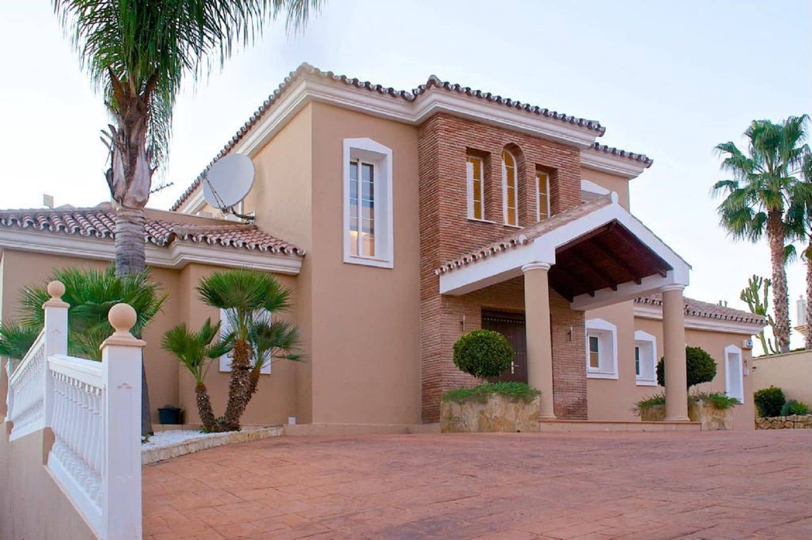 4 soverom Villa til salgs i Mijas Golf med svømmebasseng garasje - € 1 495 000 (Ref: 7703088)
