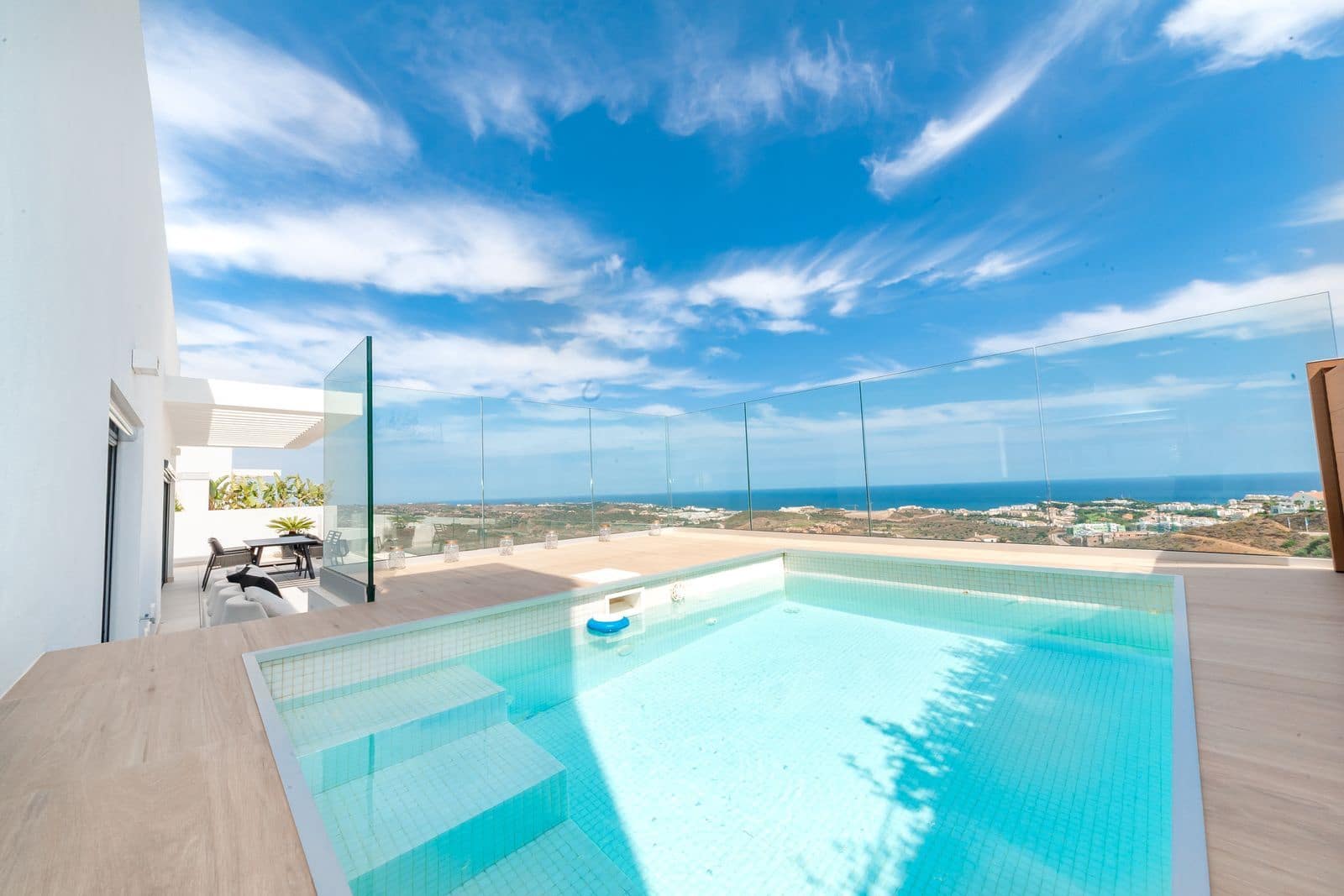 2 sovrum Takvåning till salu i La Cala de Mijas med pool garage - 950 000 € (Ref: 7716554)