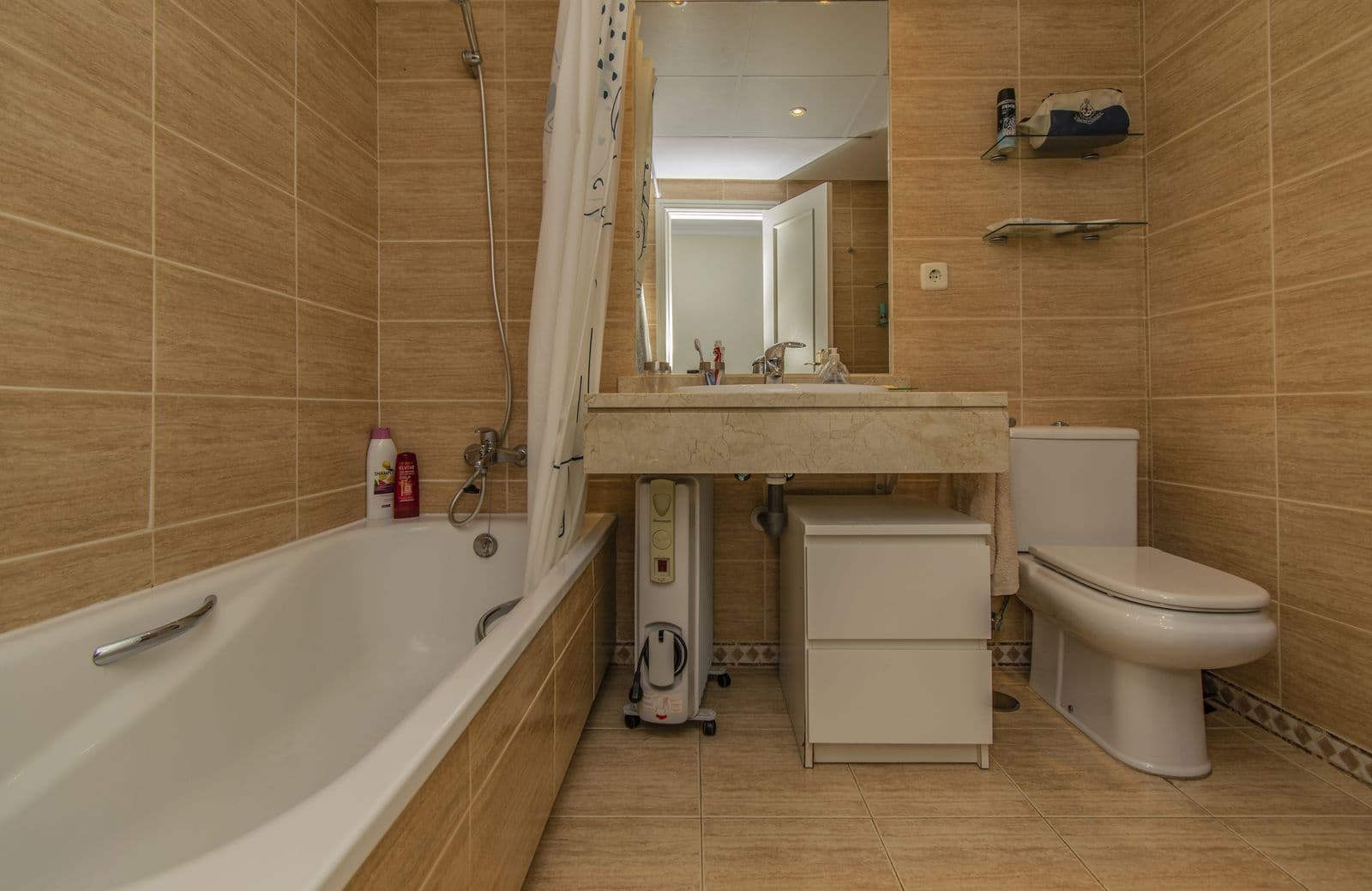 4 slaapkamer Appartement te koop in Nueva Andalucia met zwembad garage - € 580.000 (Ref: 7731681)