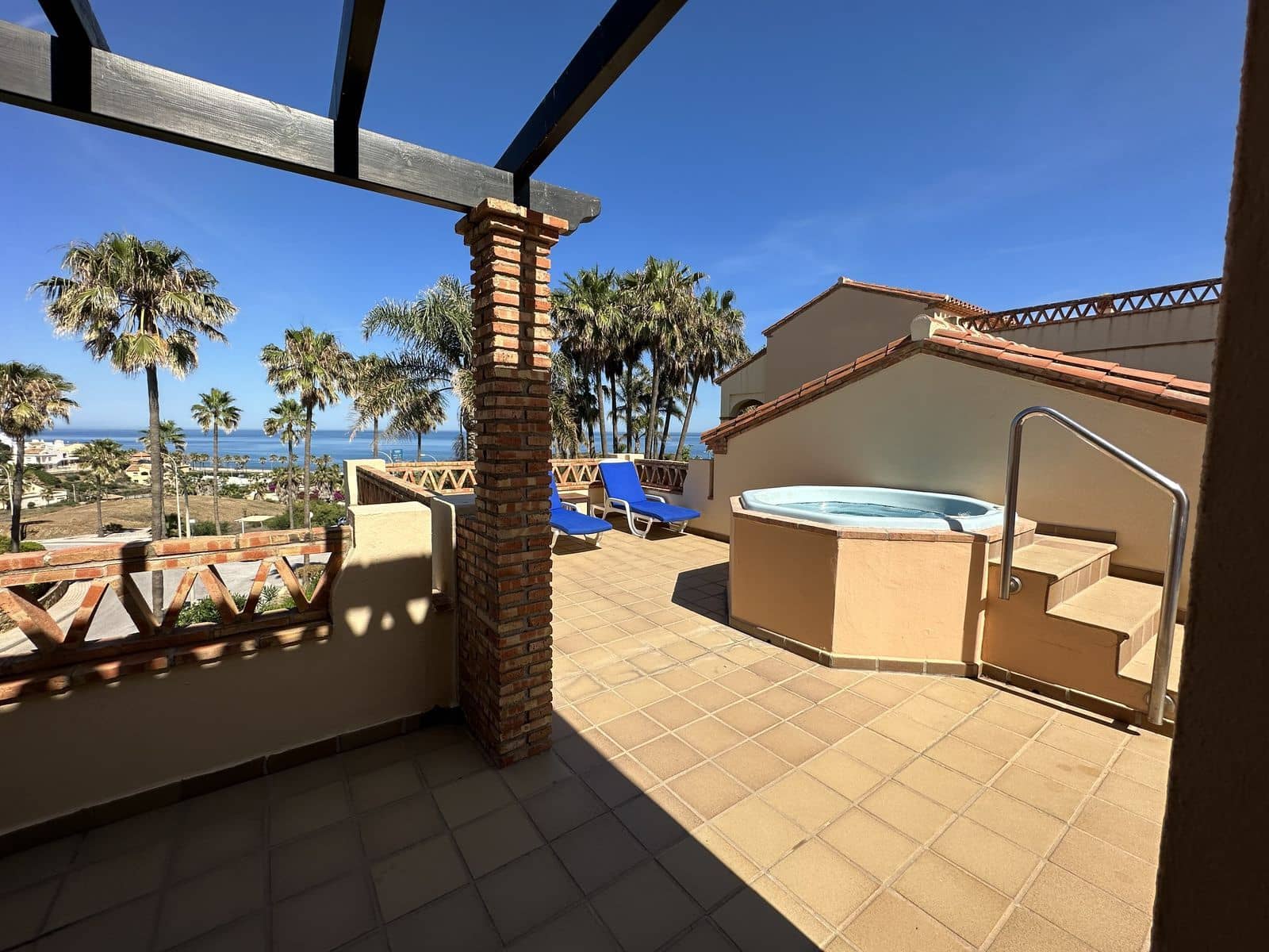 2 quarto Penthouse para venda em Mijas Costa com piscina garagem - 395 000 € (Ref: 7739230)