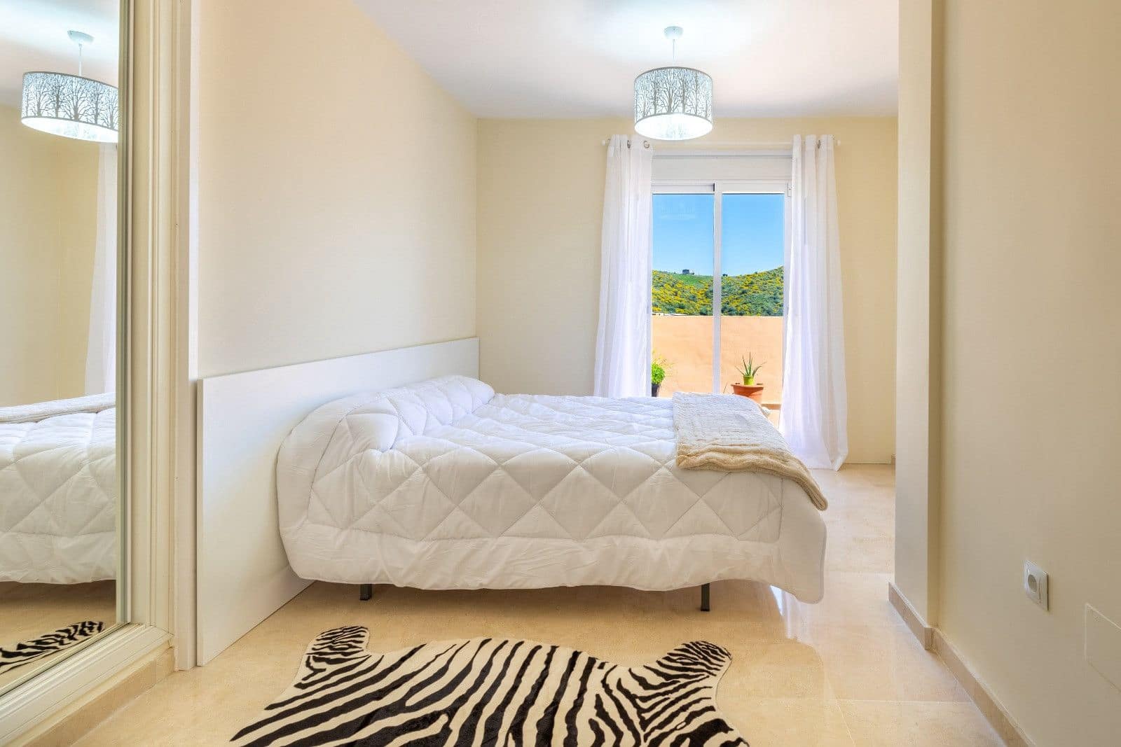 3 slaapkamer Penthouse te koop in Calahonda met zwembad garage - € 595.000 (Ref: 7747634)