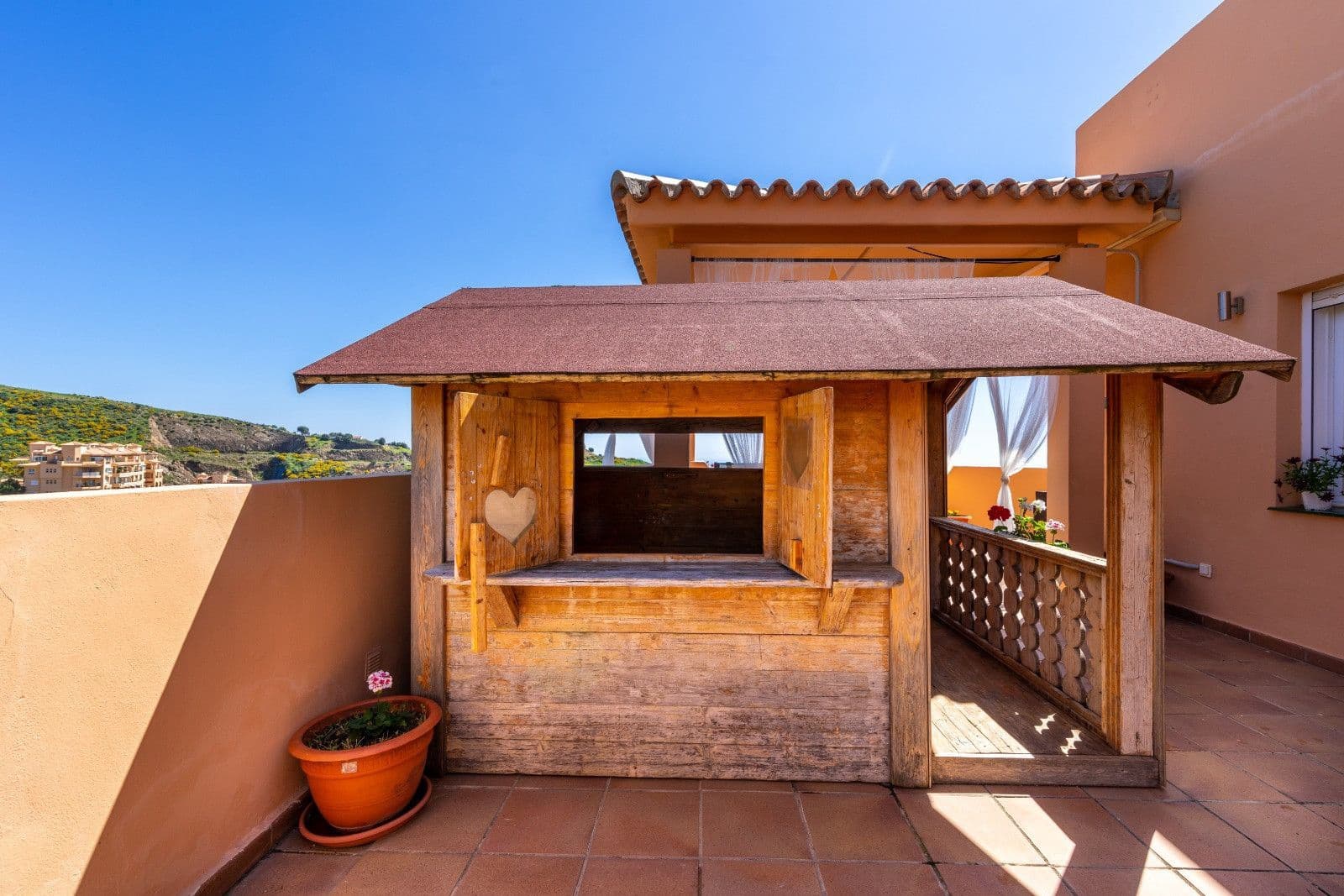 3 slaapkamer Penthouse te koop in Calahonda met zwembad garage - € 595.000 (Ref: 7747634)