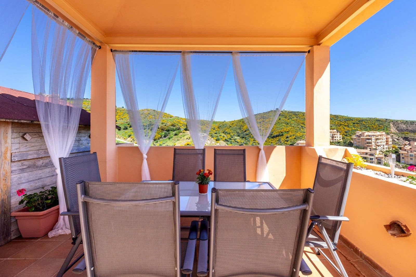 3 slaapkamer Penthouse te koop in Calahonda met zwembad garage - € 595.000 (Ref: 7747634)