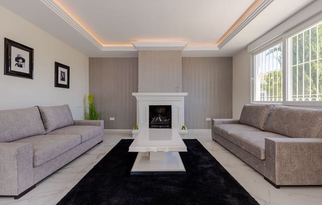 4 slaapkamer Villa te koop in El Paraíso, Benahavís met zwembad garage - € 1.849.999 (Ref: 7758637)