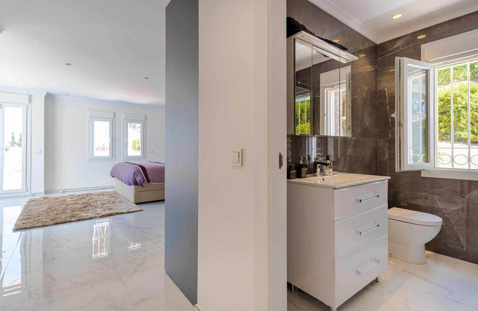 4 soveværelse Villa til salg i Benahavis med swimmingpool garage - € 1.849.999 (Ref: 7758637)