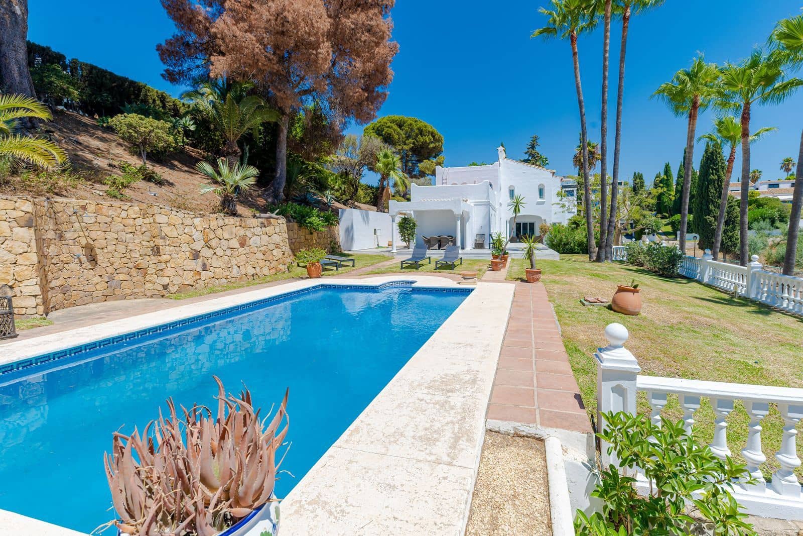 4 soveværelse Villa til salg i Benahavis med swimmingpool garage - € 1.849.999 (Ref: 7758637)