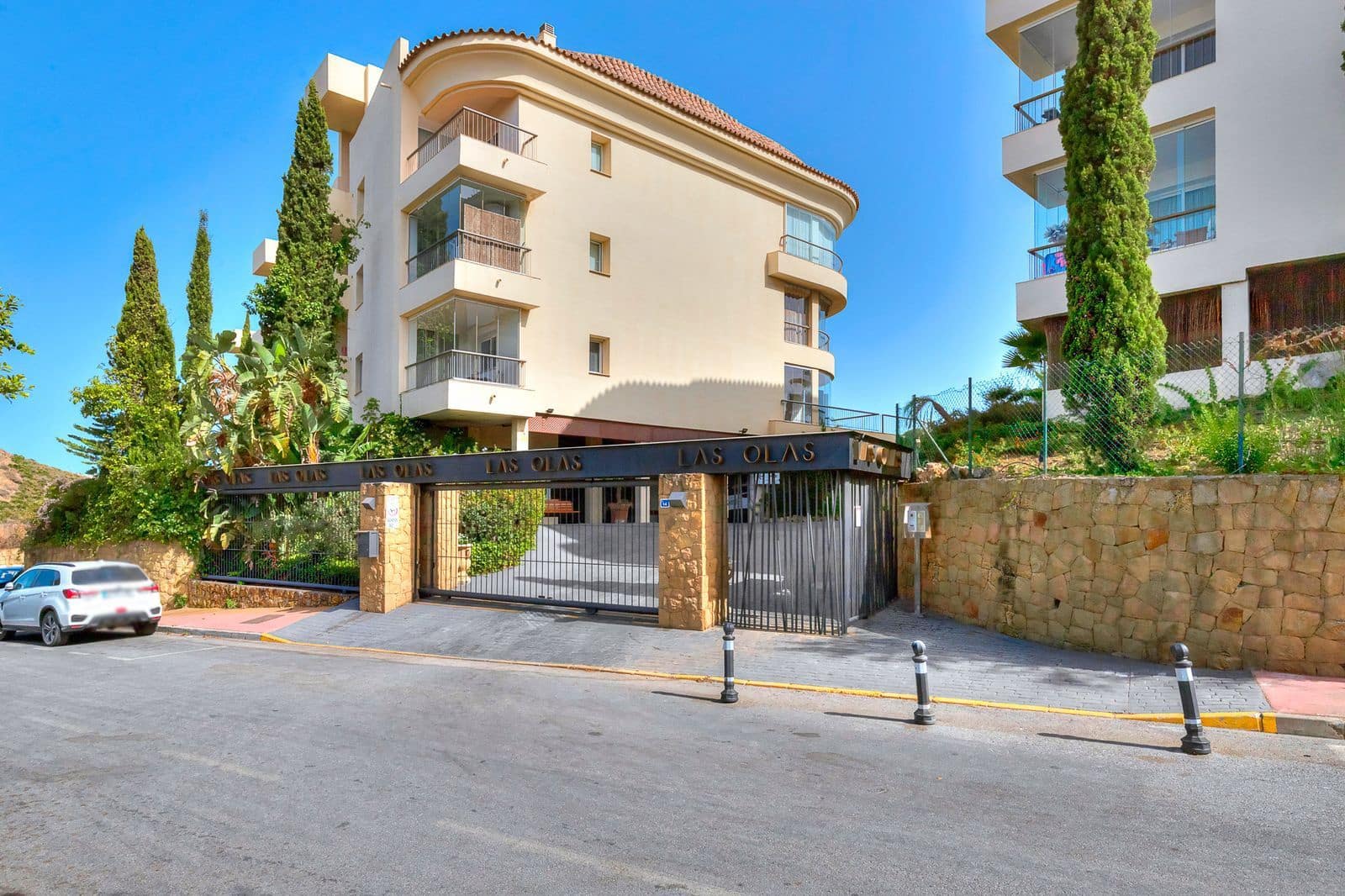 3 soveværelse Penthouse til salg i Riviera del Sol med swimmingpool garage - € 880.000 (Ref: 7762104)
