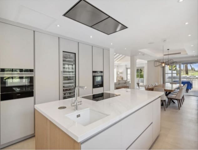 6 slaapkamer Villa te koop in Nueva Andalucia, Marbella met zwembad garage - € 3.700.000 (Ref: 7762112)