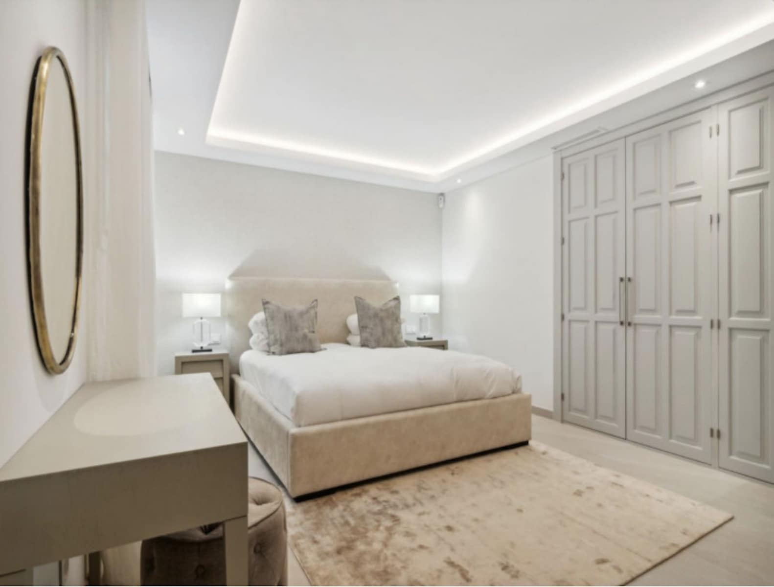 6 slaapkamer Villa te koop in Nueva Andalucia met zwembad garage - € 3.700.000 (Ref: 7762112)