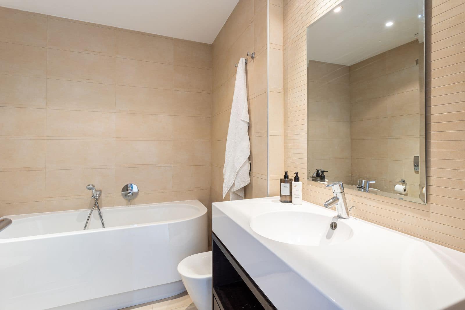 2 soveværelse Penthouse til salg i Los Monteros med swimmingpool - € 489.000 (Ref: 7762119)