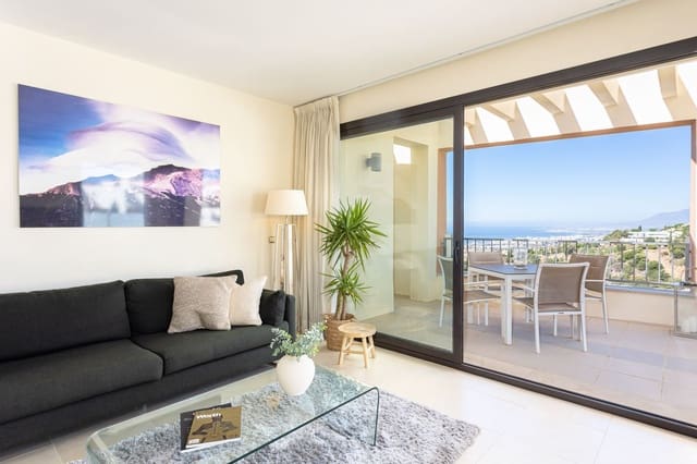 2 slaapkamer Penthouse te koop in Los Monteros, Marbella met zwembad - € 489.000 (Ref: 7762119)