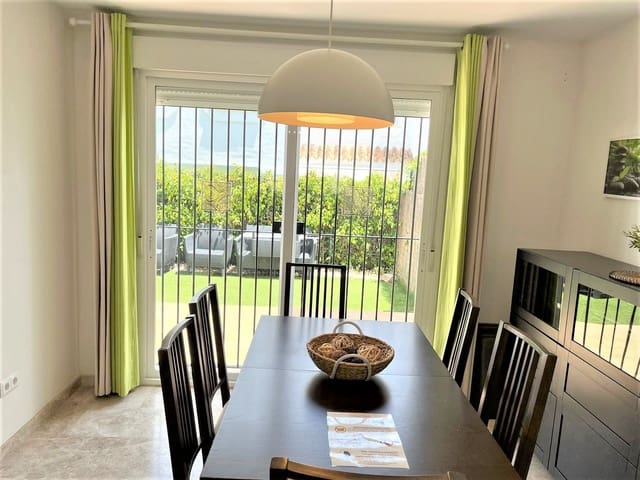 3 soverom Hus til salgs i Nueva Andalucia, Marbella med svømmebasseng garasje - € 550 000 (Ref: 7762123)