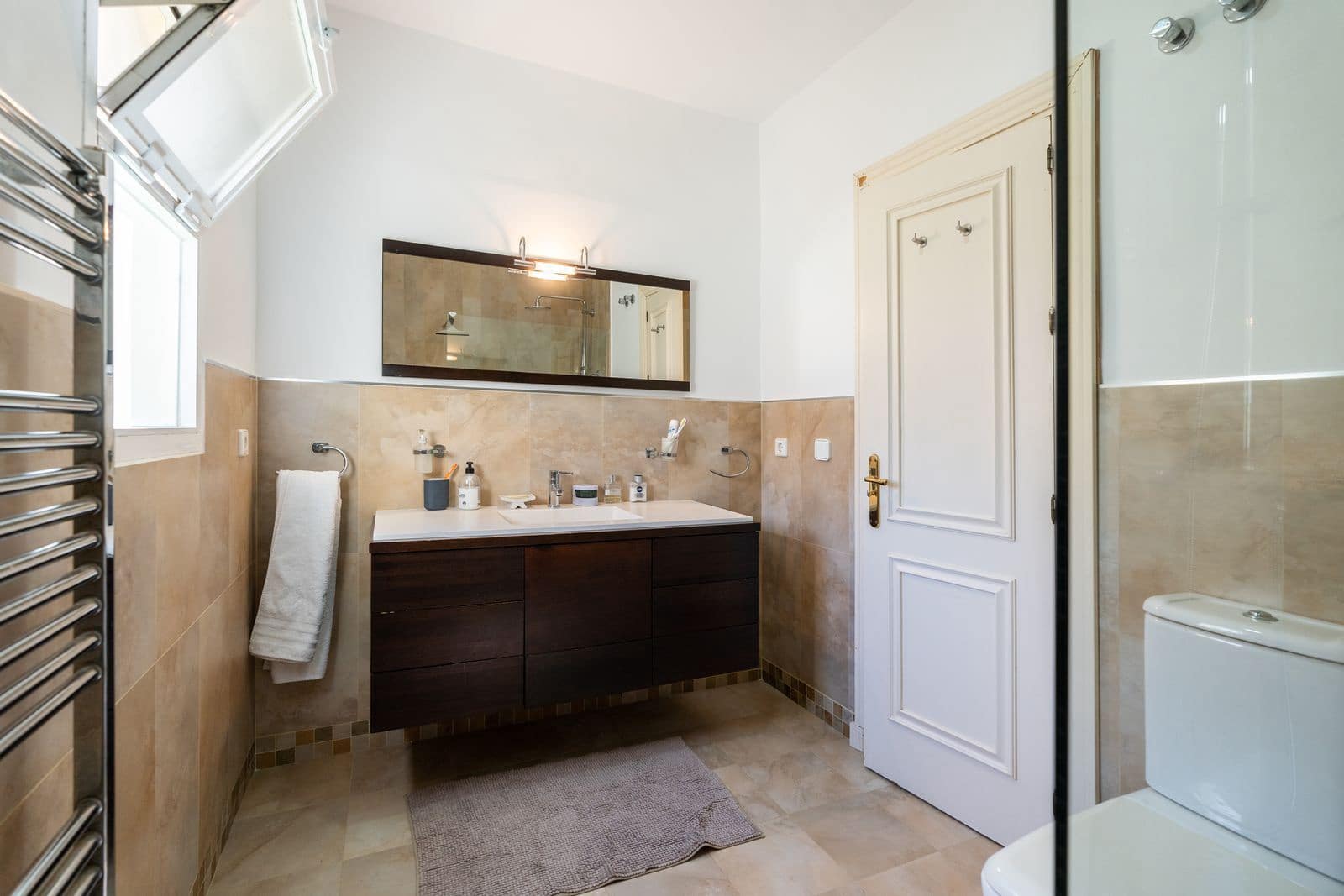 4 soveværelse Semi-Rækkehus til salg i La Quinta med swimmingpool garage - € 790.000 (Ref: 7793206)