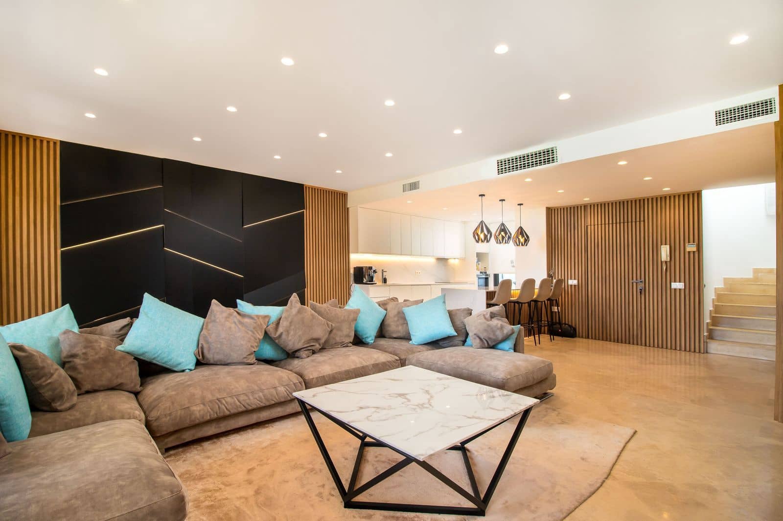 4 soverom Hus til salgs i Estepona med svømmebasseng garasje - € 780 000 (Ref: 7795513)