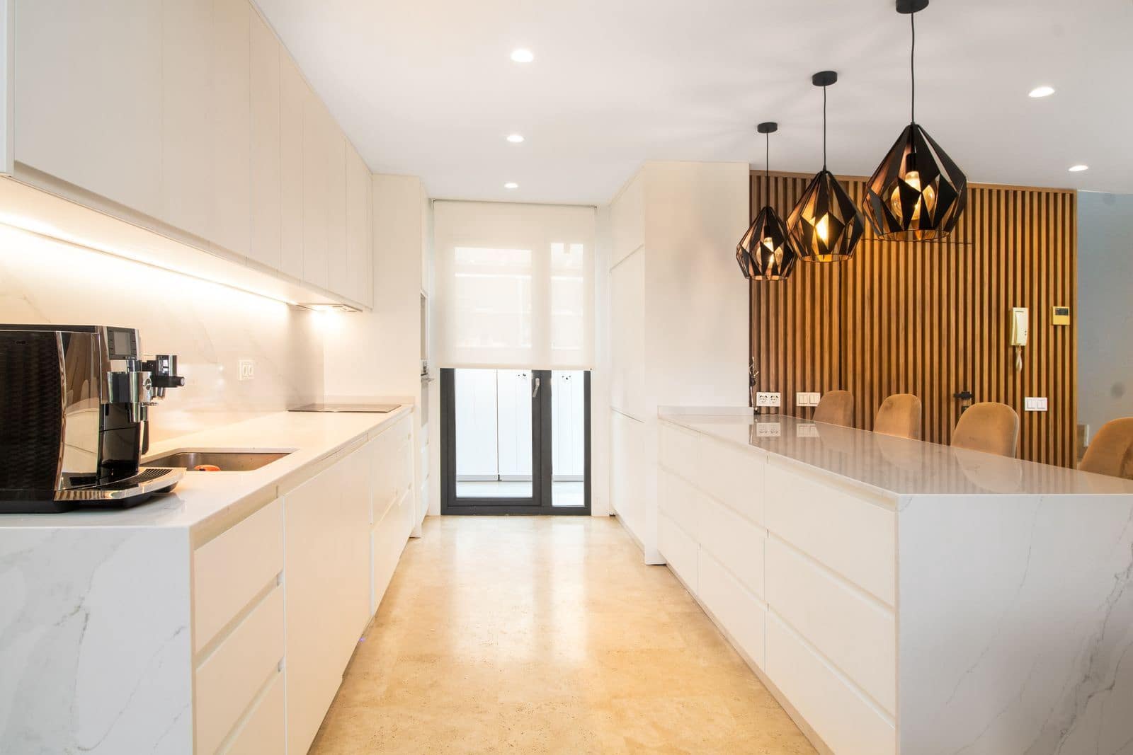 4 soverom Hus til salgs i Estepona med svømmebasseng garasje - € 780 000 (Ref: 7795513)