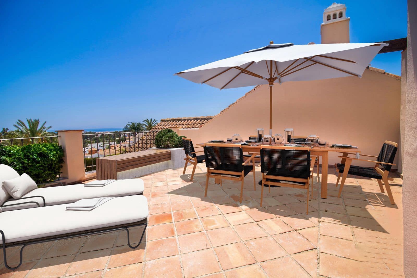 4 soverom Hus til salgs i Estepona med svømmebasseng garasje - € 780 000 (Ref: 7795513)