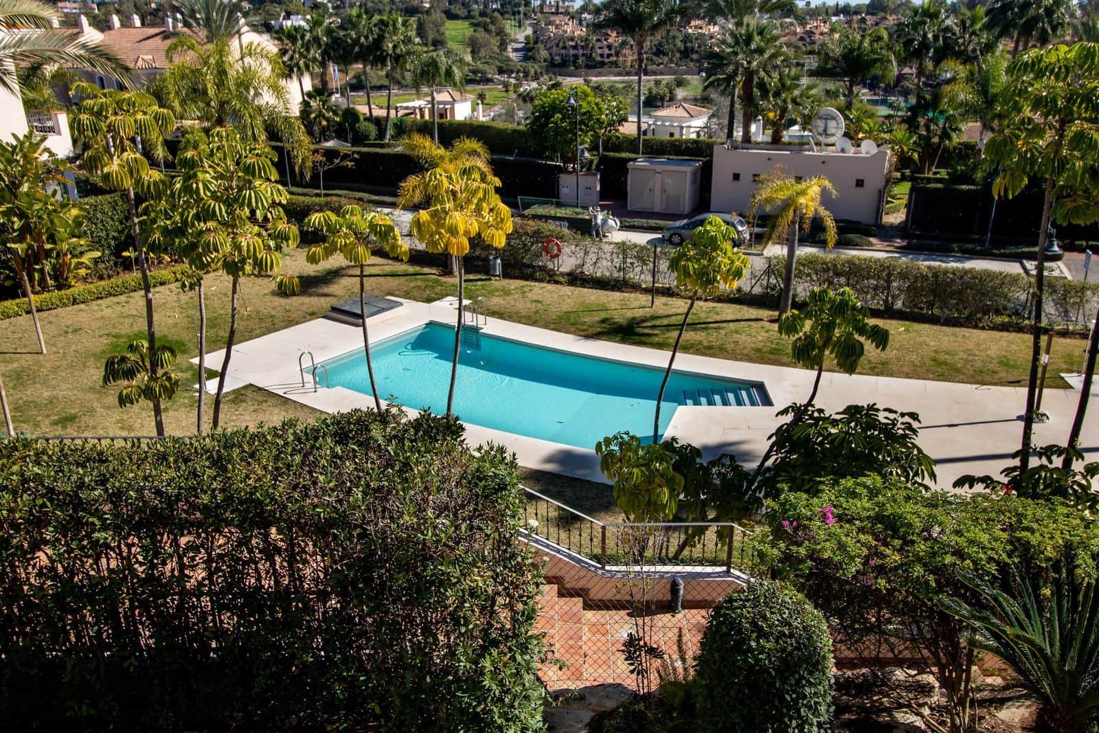 4 soverom Hus til salgs i Estepona med svømmebasseng garasje - € 780 000 (Ref: 7795513)