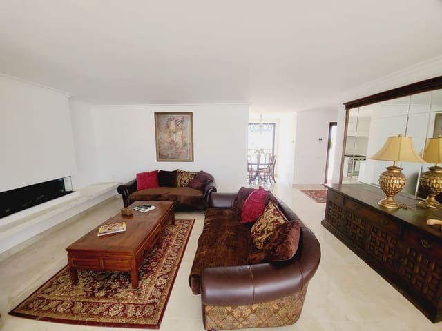 4 soverom Villa til salgs i La Cala de Mijas, Mijas med svømmebasseng garasje - € 1 195 000 (Ref: 7808052)