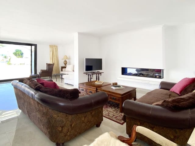 4 soverom Villa til salgs i La Cala de Mijas, Mijas med svømmebasseng garasje - € 1 195 000 (Ref: 7808052)