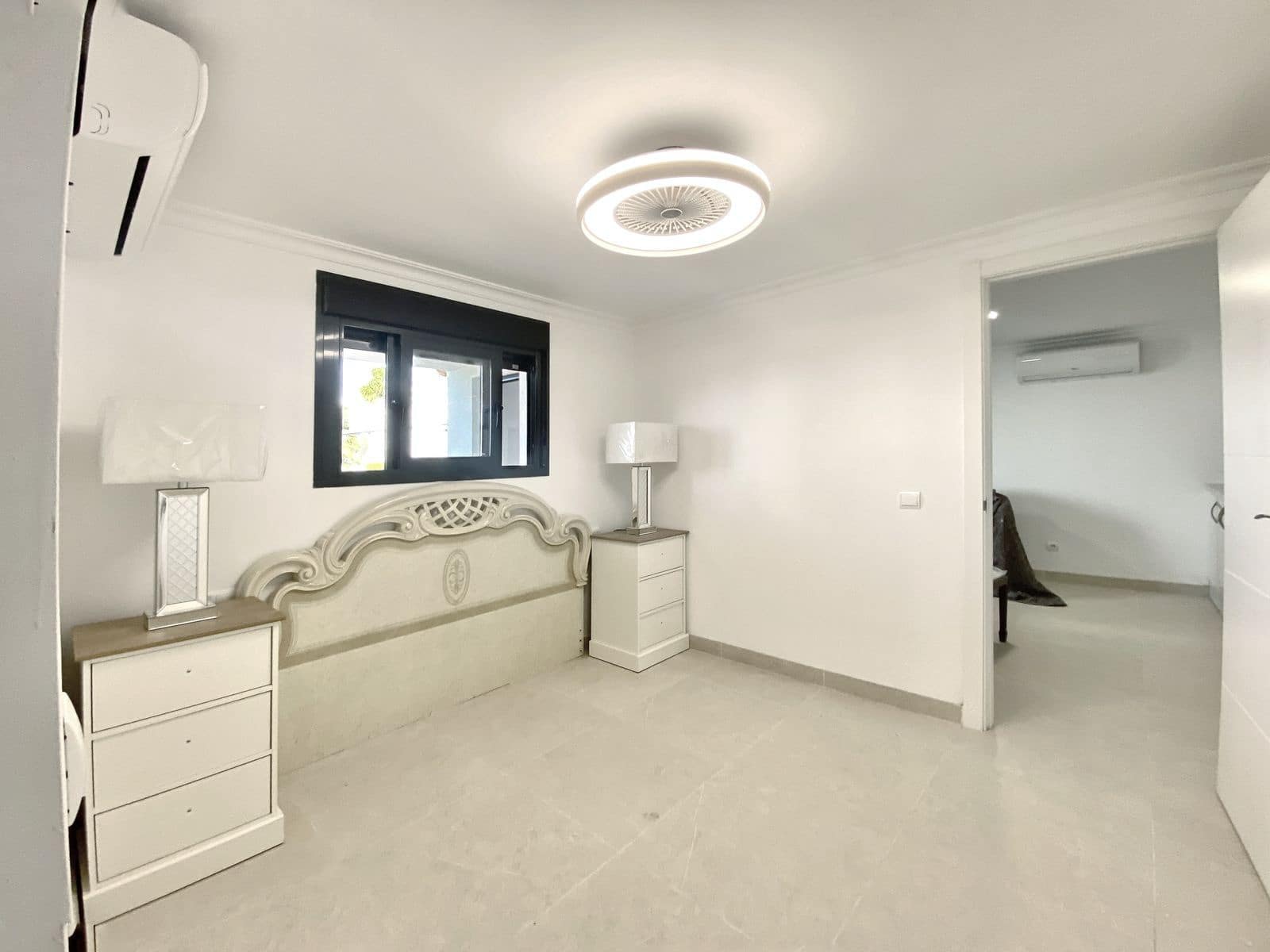 4 soverom Villa til salgs i La Cala de Mijas med svømmebasseng garasje - € 1 195 000 (Ref: 7808052)