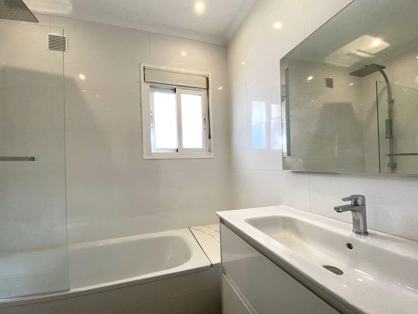 4 soverom Villa til salgs i La Cala de Mijas med svømmebasseng garasje - € 1 195 000 (Ref: 7808052)