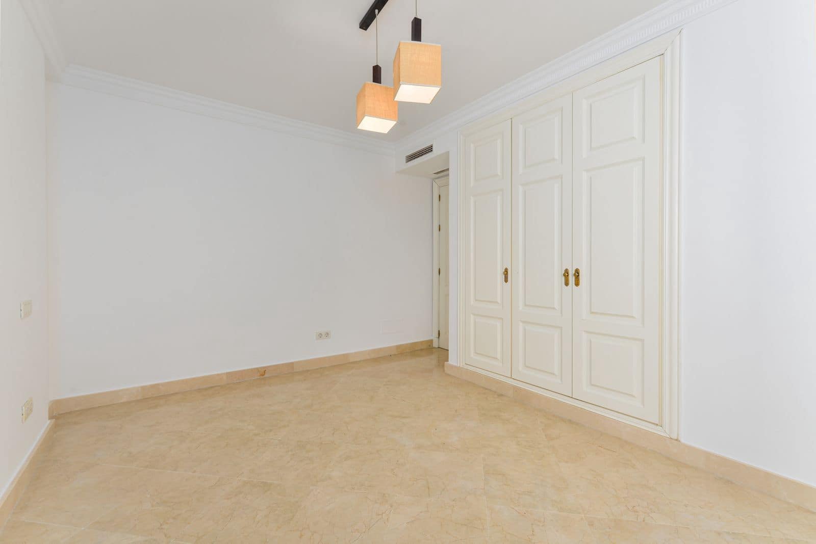 3 soveværelse Strandlejlighed til salg i Casares med swimmingpool garage - € 295.000 (Ref: 7810016)