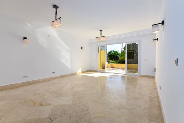 3 soverom Strandleiligheter til salgs i Casares Pueblo, Casares med svømmebasseng garasje - € 295 000 (Ref: 7810016)