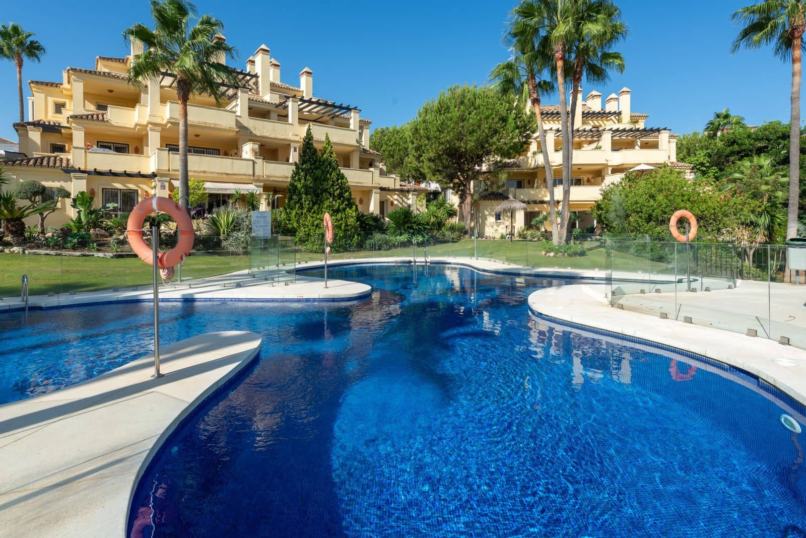 3 soveværelse Strandlejlighed til salg i Casares med swimmingpool garage - € 295.000 (Ref: 7810016)