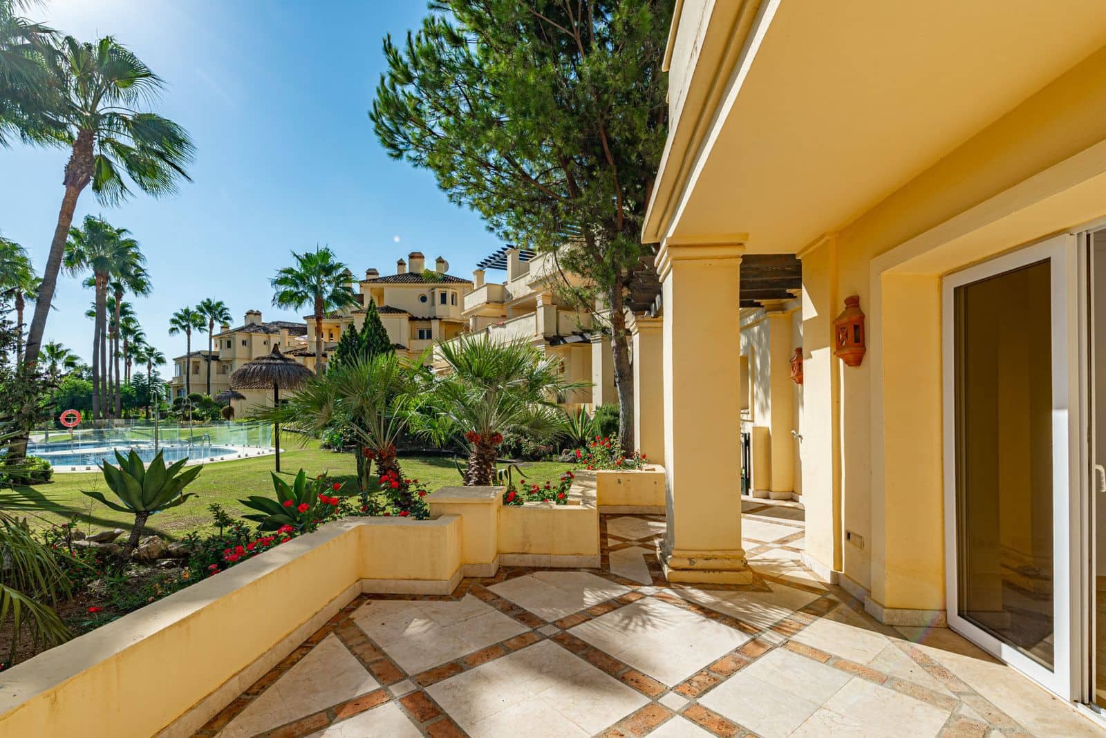 3 soveværelse Strandlejlighed til salg i Casares med swimmingpool garage - € 295.000 (Ref: 7810016)