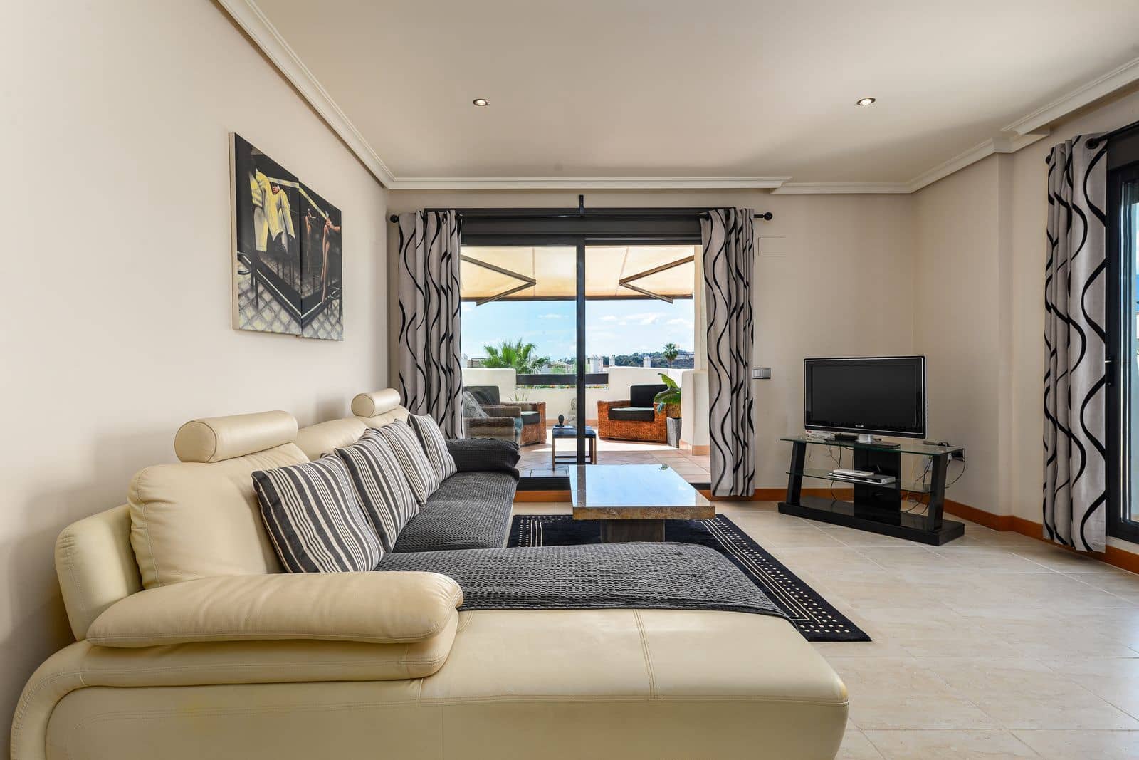 2 sovrum Lägenhet till salu i Estepona med pool garage - 380 000 € (Ref: 7827084)