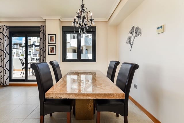 2 sovrum Lägenhet till salu i Estepona med pool garage - 380 000 € (Ref: 7827084)