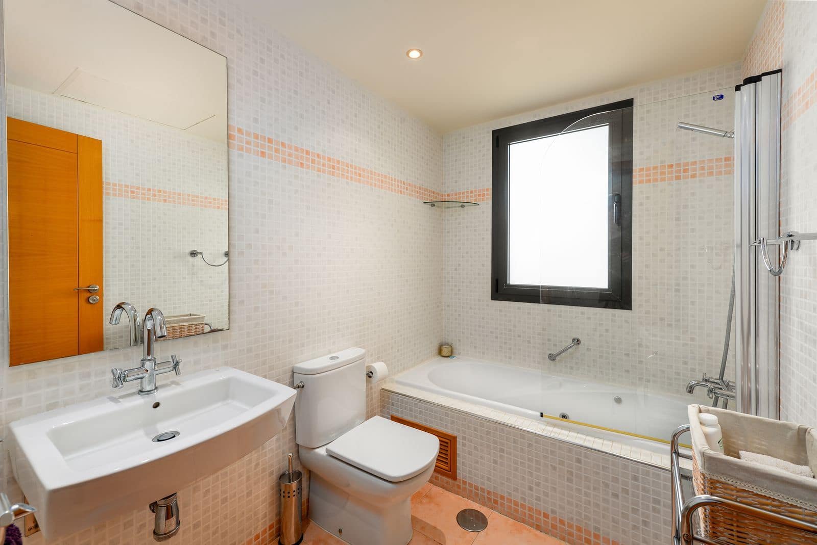 2 sovrum Lägenhet till salu i Estepona med pool garage - 380 000 € (Ref: 7827084)