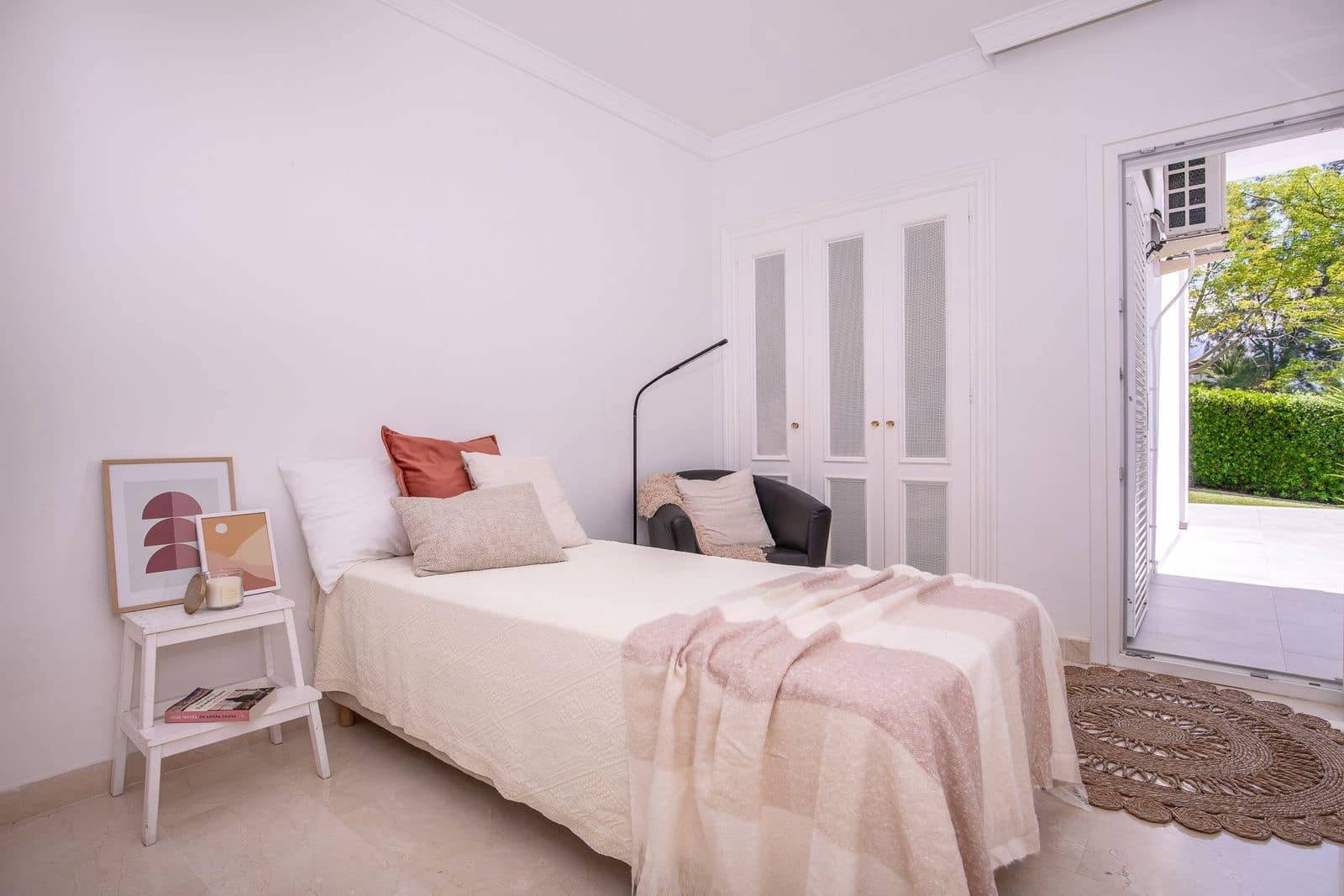 3 soveværelse Byhus til salg i La Quinta med swimmingpool garage - € 645.000 (Ref: 7835648)