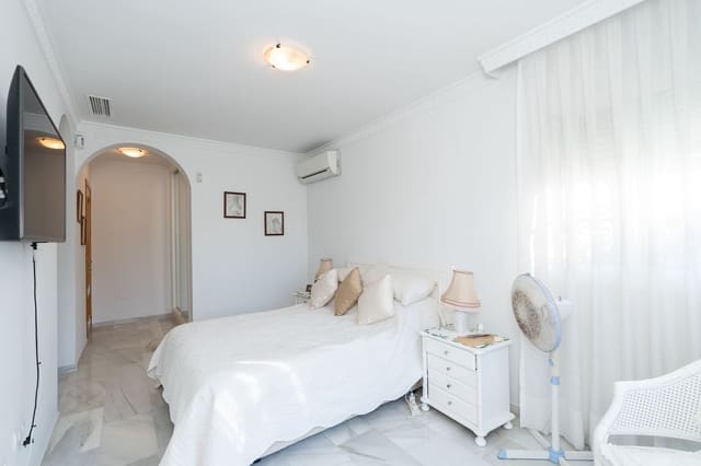 5 soverom Villa til salgs i Marbesa, Marbella med svømmebasseng - € 1 495 000 (Ref: 7843964)