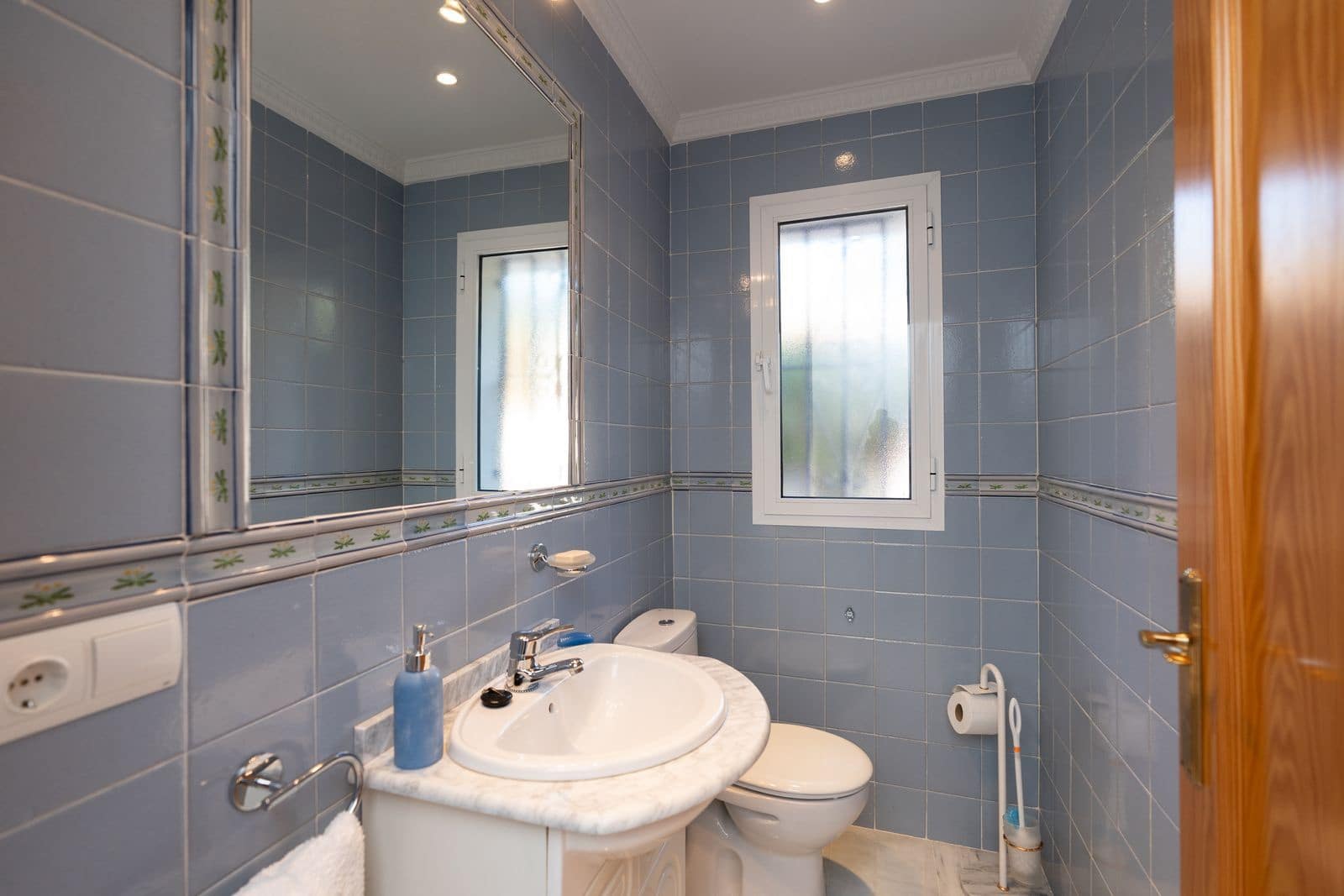 5 soveværelse Villa til salg i Marbesa med swimmingpool - € 1.495.000 (Ref: 7843964)