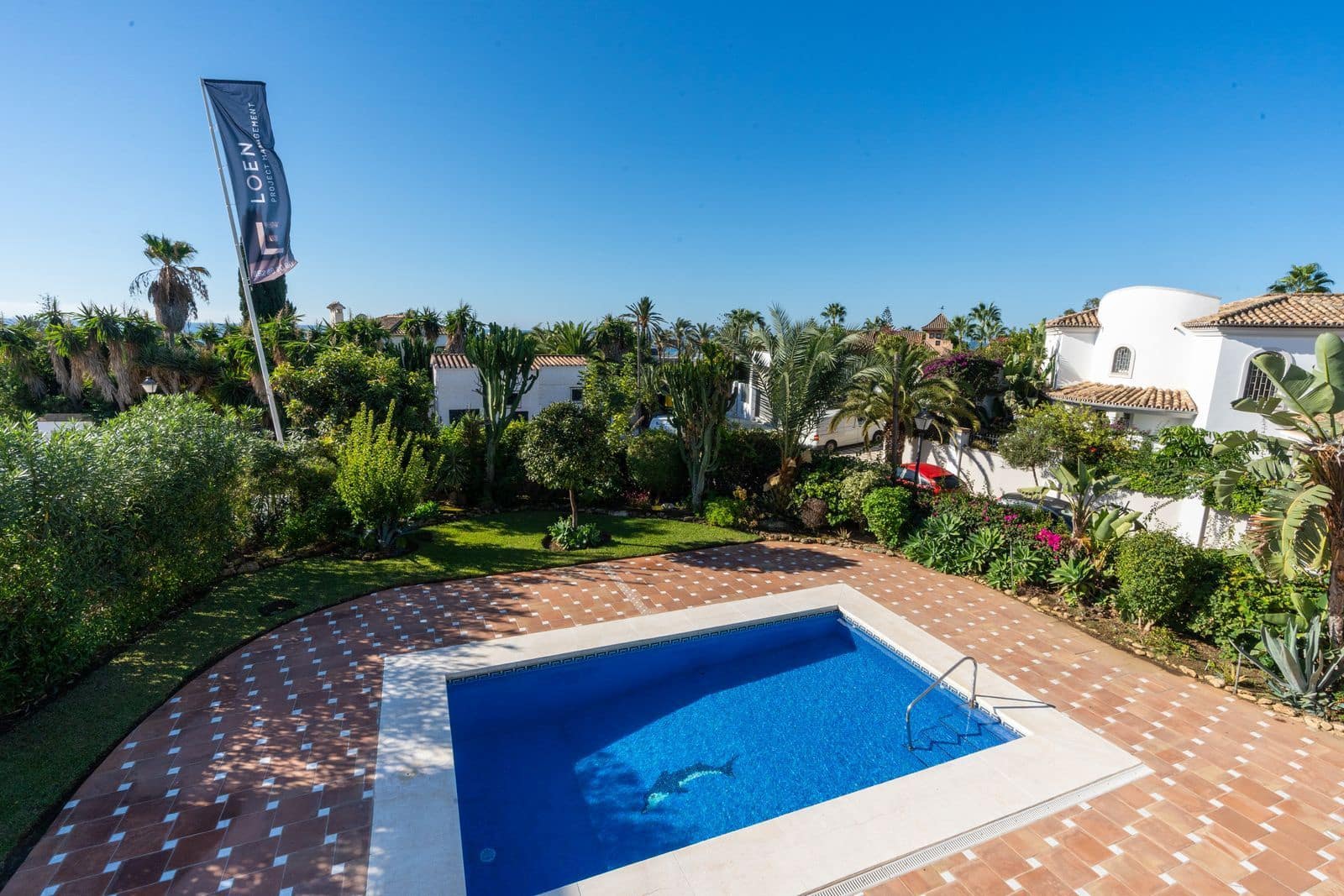 5 soveværelse Villa til salg i Marbesa med swimmingpool - € 1.495.000 (Ref: 7843964)