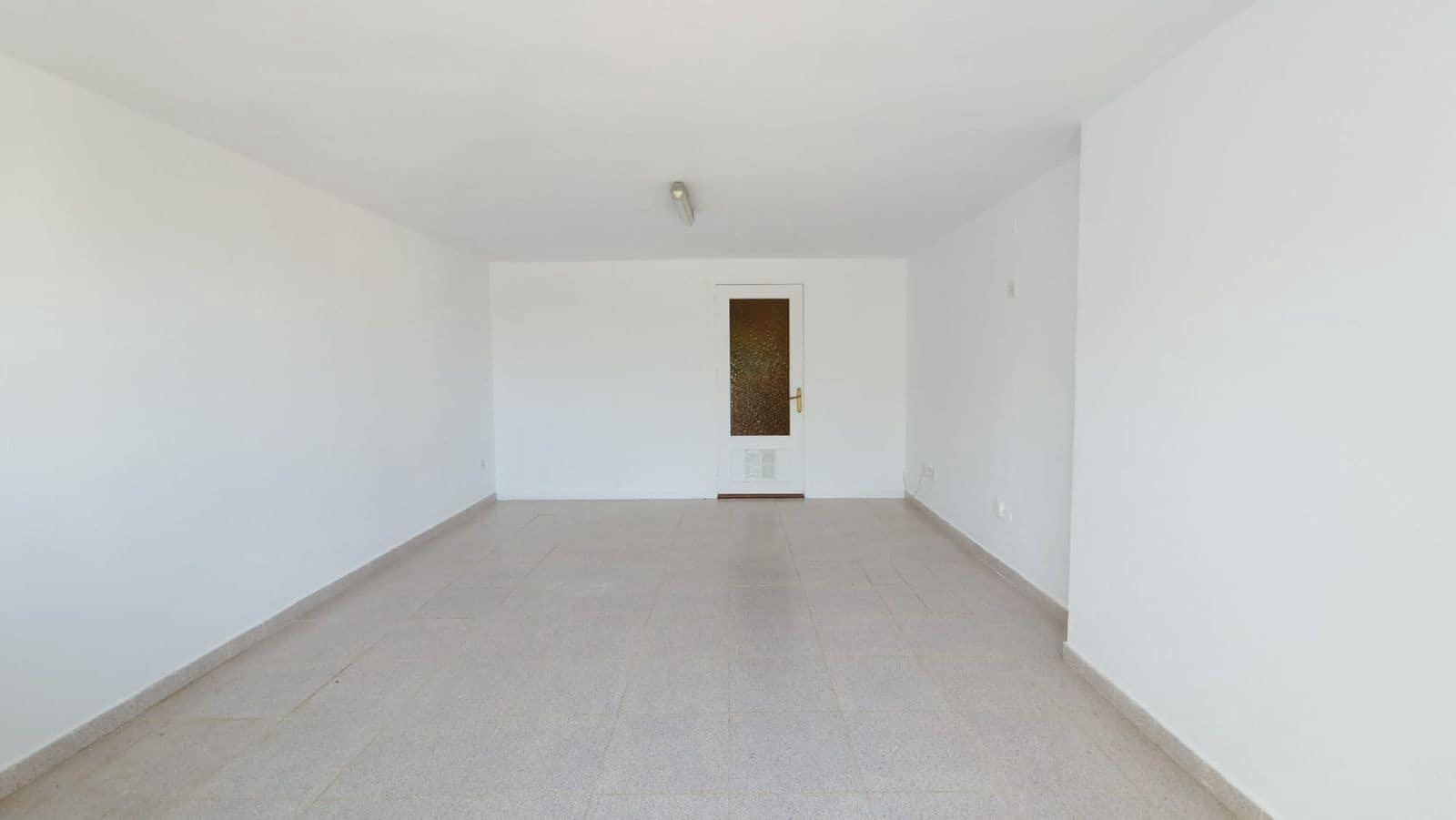 5 sovrum Villa till salu i Estepona med pool - 964 000 € (Ref: 7849917)